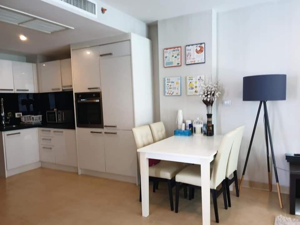 Centara Avenue 2 Bedrooms Pool View Pattaya Buitenkant foto