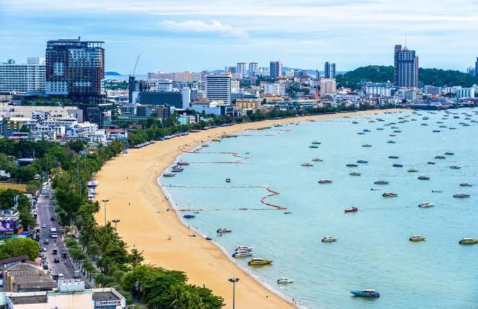 Centara Avenue 2 Bedrooms Pool View Pattaya Buitenkant foto
